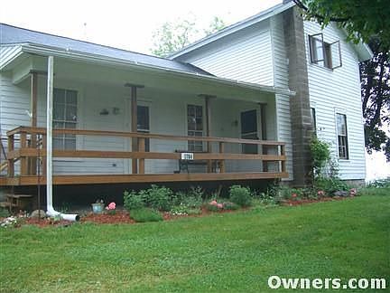 front of house w/deck