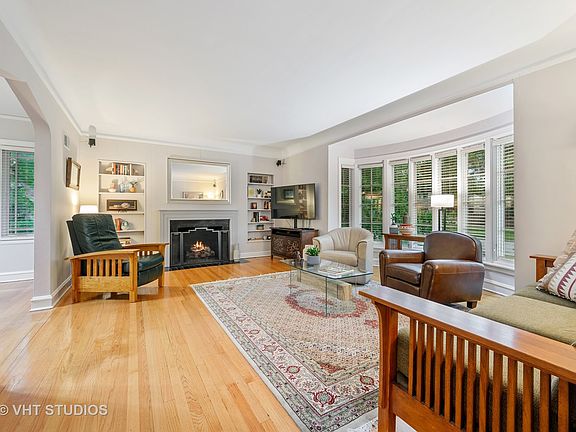 2nd image of 1210 Woodbine Ave