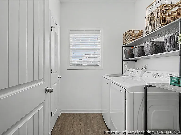 143 Ledgebrook Ln — Photo 11