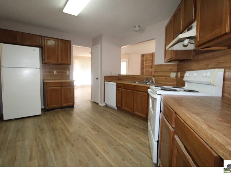 1706 Wickfield Way — Photo 9