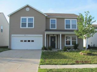 2920 Seasons Dr, Greenwood, IN 46143