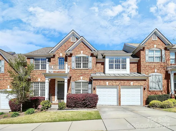 10712 Rogalla Dr, Charlotte, NC 28277