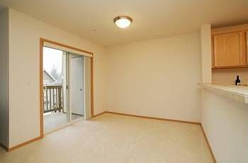 2nd image of 1650 25th Ave NE Unit 302
