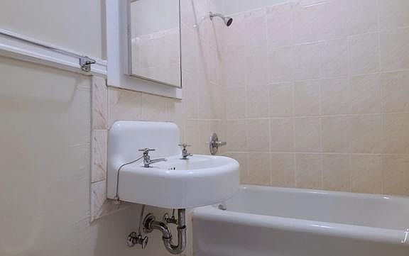 5th image of 115 Gough St #1