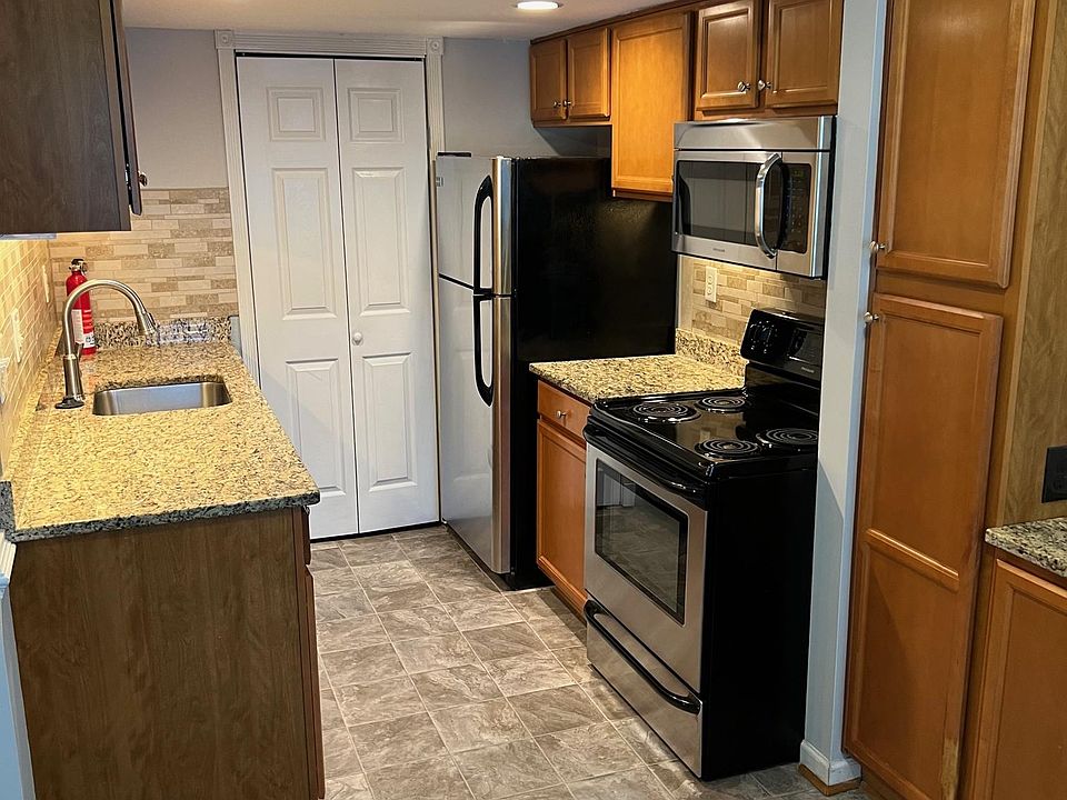 1st image of 1687 Independence Ct