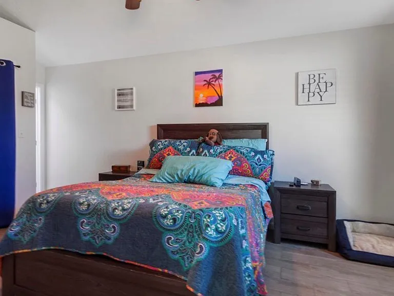 105 Christie Ln — Photo 10