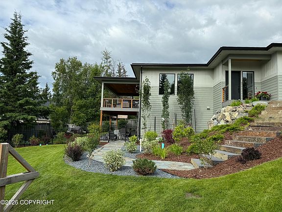 5th image of 7509 Beacon Hill Dr