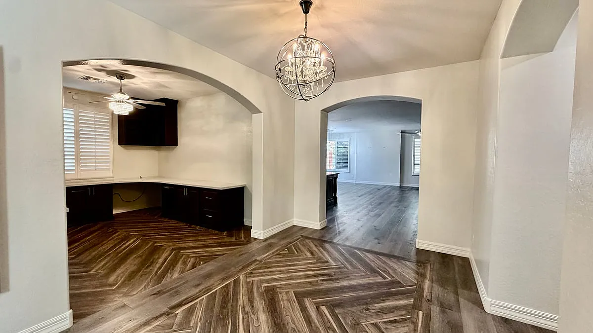 1777 West Ocotillo Road — Photo 2
