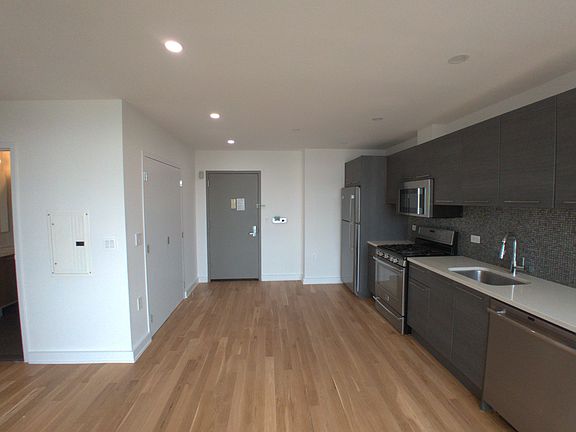 3rd image of 1115 Broadway #8F
