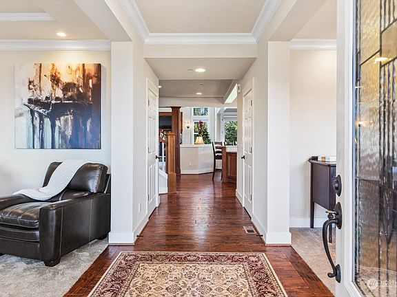 3rd image of 5520 198th Drive SE