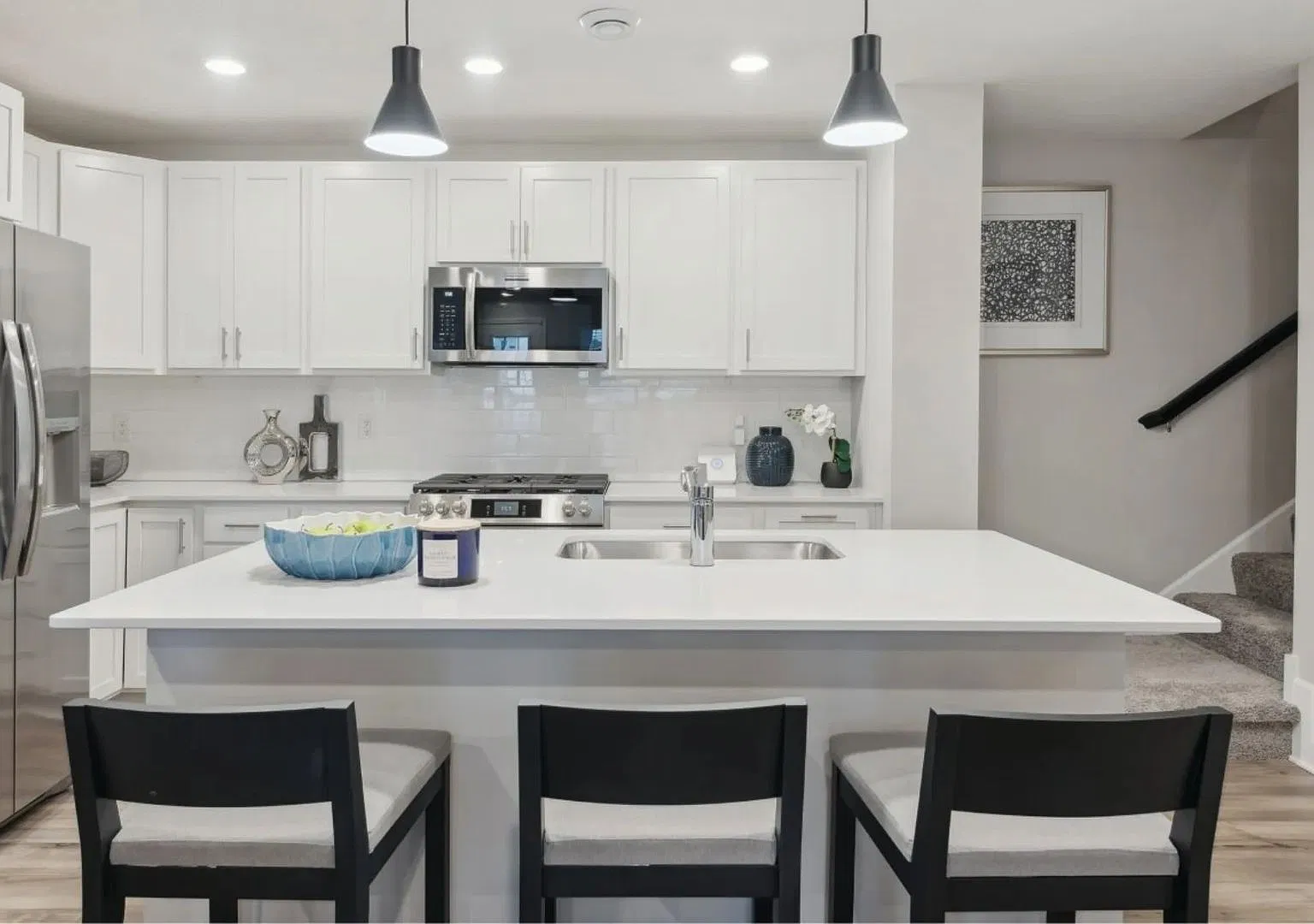 Brand New Townhome from Builder Never Lived In with Large Primary Suite, Loft-Office, 3 Baths and... — Photo 4