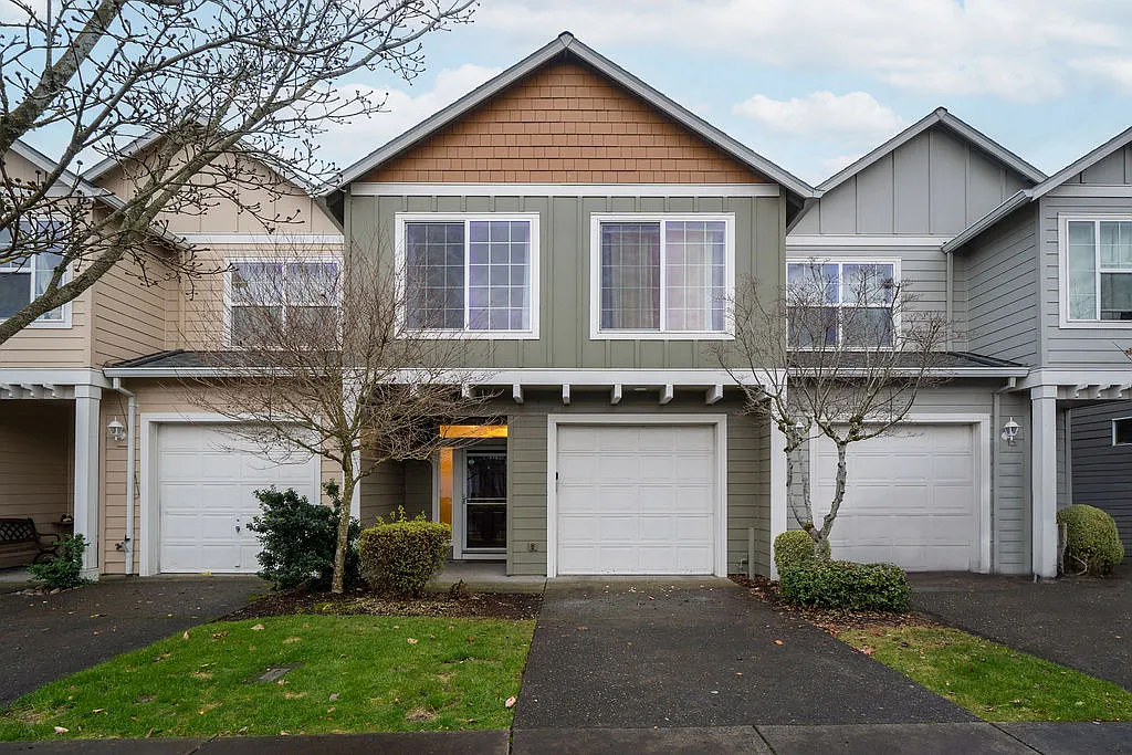 3 bed, 1597 sqft, $4,250 — Photo 1