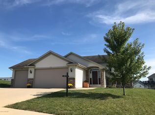 1233 N Pine Dr NE, Pine Island, MN 55963
