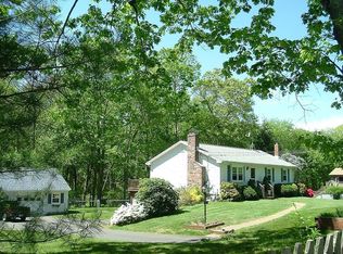 152 N Bridebrook Rd, Niantic, CT 06357