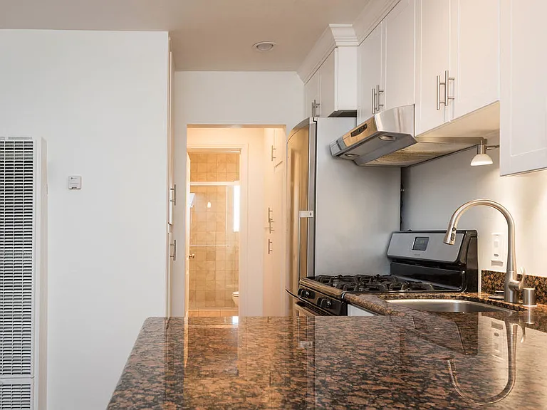 1066 Turquoise St — Photo 5