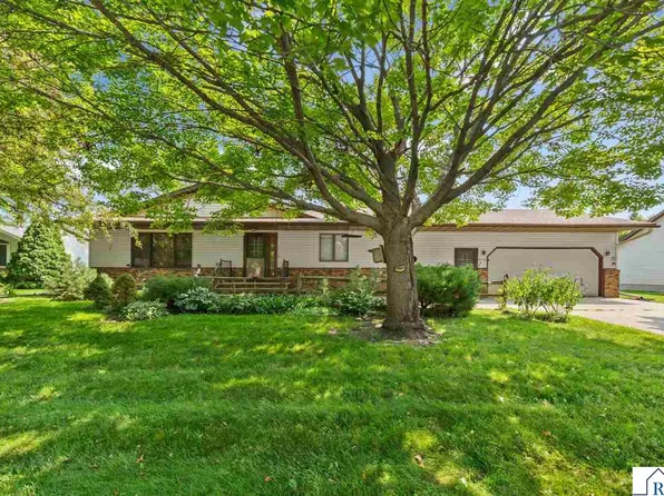 556 Kar Mil Pl, Gaylord, MN 55334