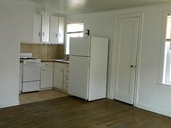 3rd image of 427 W 12th Aly #1