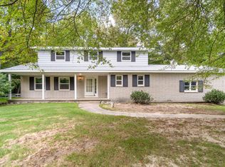 2885 E Martin Ct, Midland, MI 48640