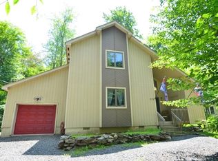 278 White Pine Dr, Pocono Lake, PA 18347
