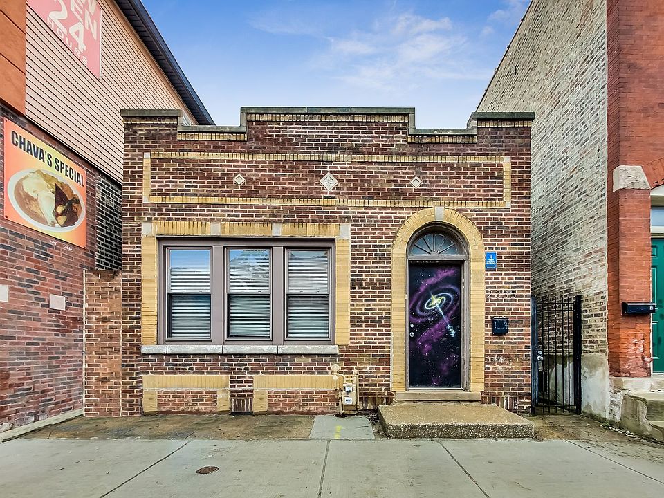 1st image of 2335 W Grand Ave #1