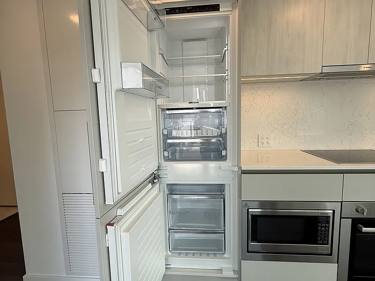609 Sherbourne St #1210 — Photo 10