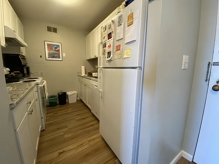 1111 Massachusetts Ave — Photo 7