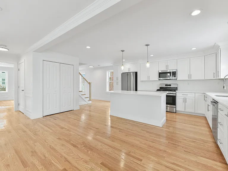 62 W Milton St #62 — Photo 8