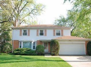 1745 Stevens Dr, Glenview, IL 60025