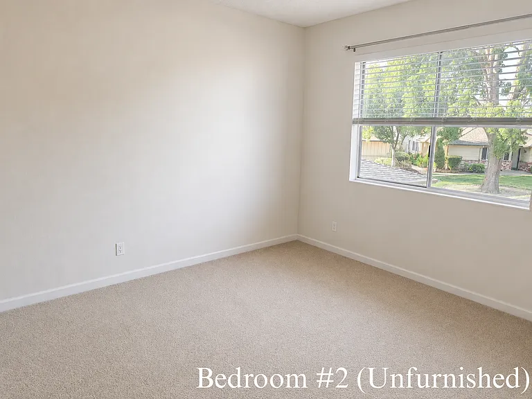 1370 Del Rio Ct #3 — Photo 2