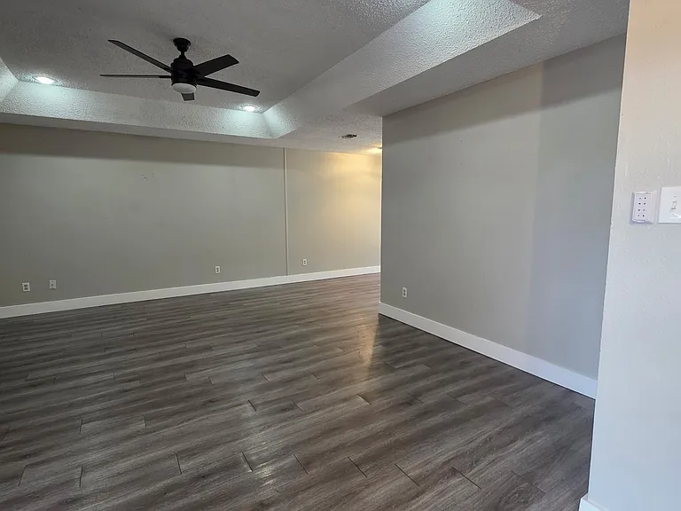 1819 Sundown Dr — Photo 7