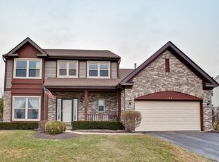 109 Bobolink Dr, Grayslake, IL 60030