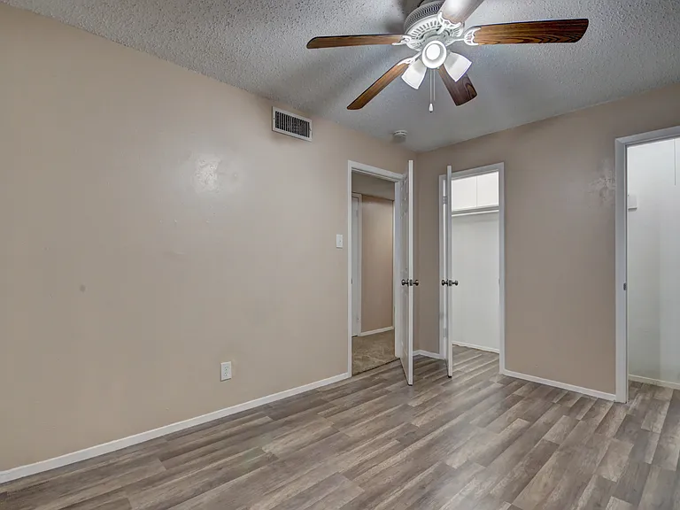3319 Crites St #203 — Photo 8