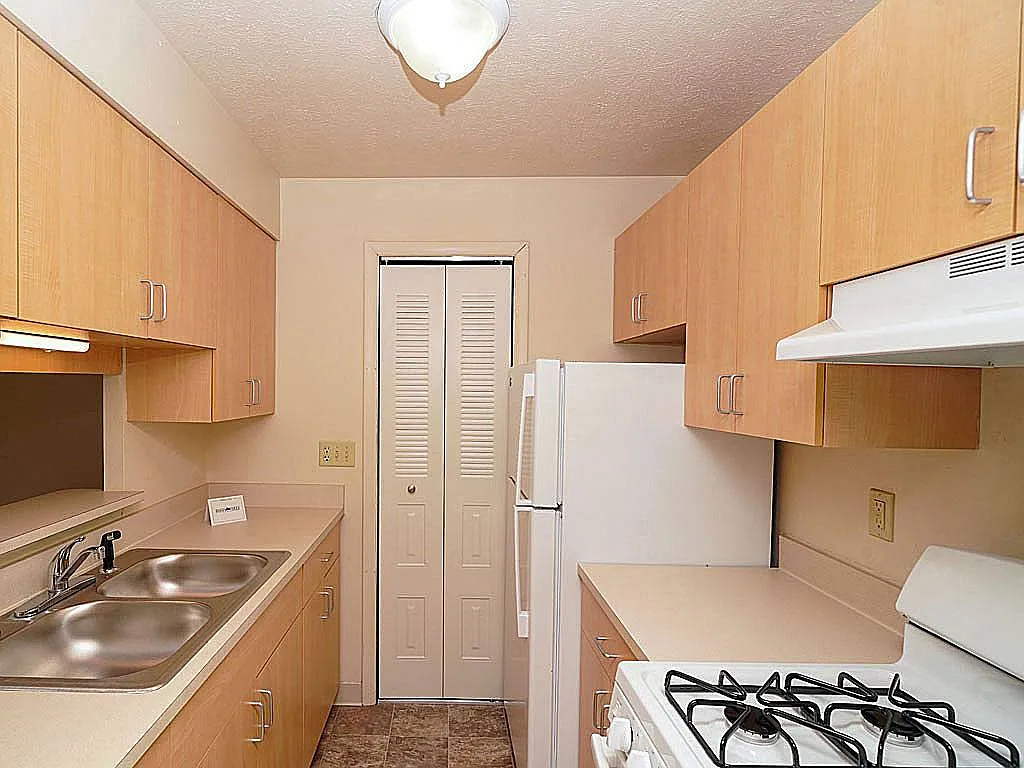Trappers Cove Apartments — Photo 3