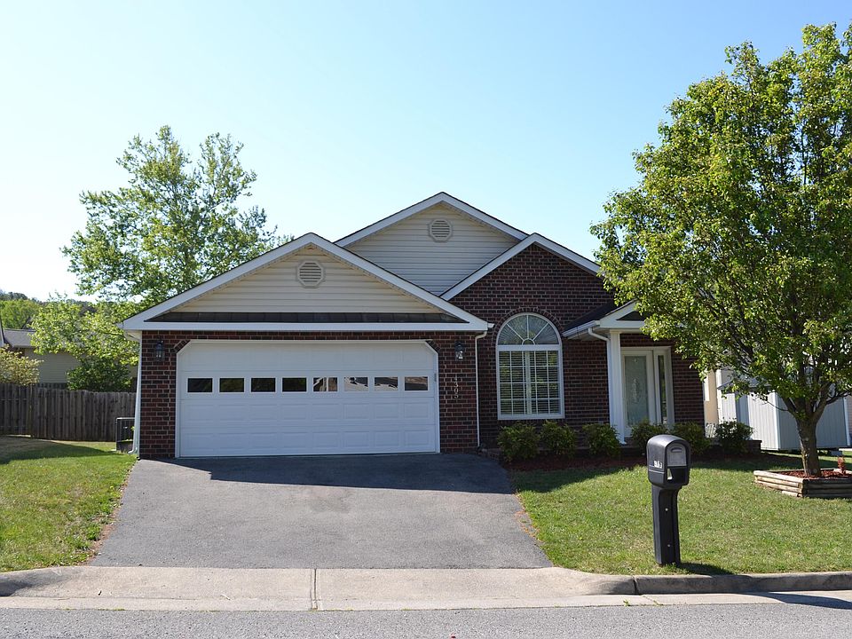 1st image of 4305 Faircrest Ln