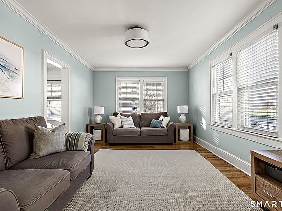 3rd image of 15 Charles Street