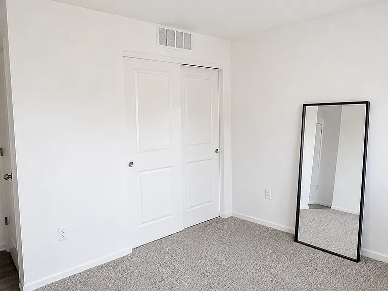 1475 Yosemite Way — Photo 19