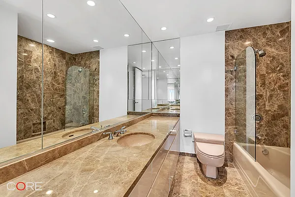 Rented by CORE | media 26