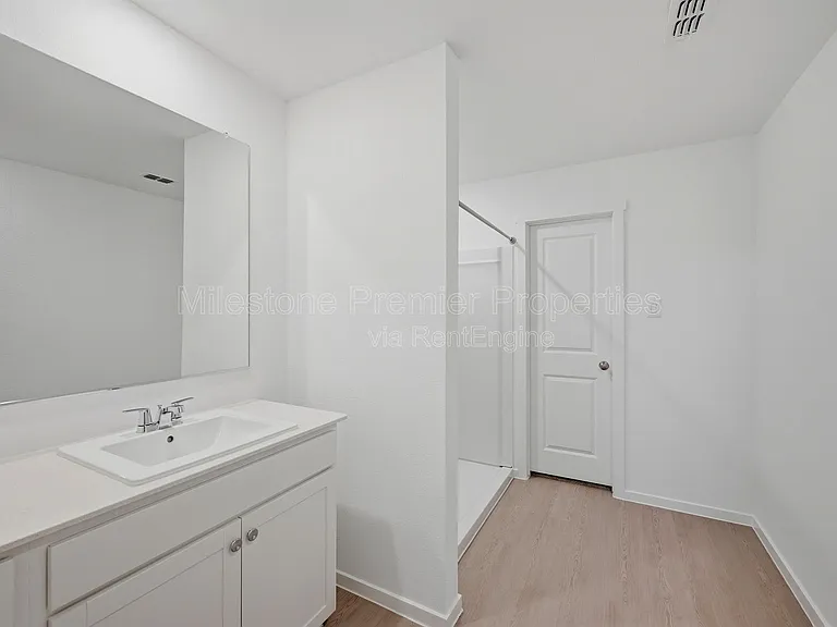 209 Cattail Ln — Photo 18