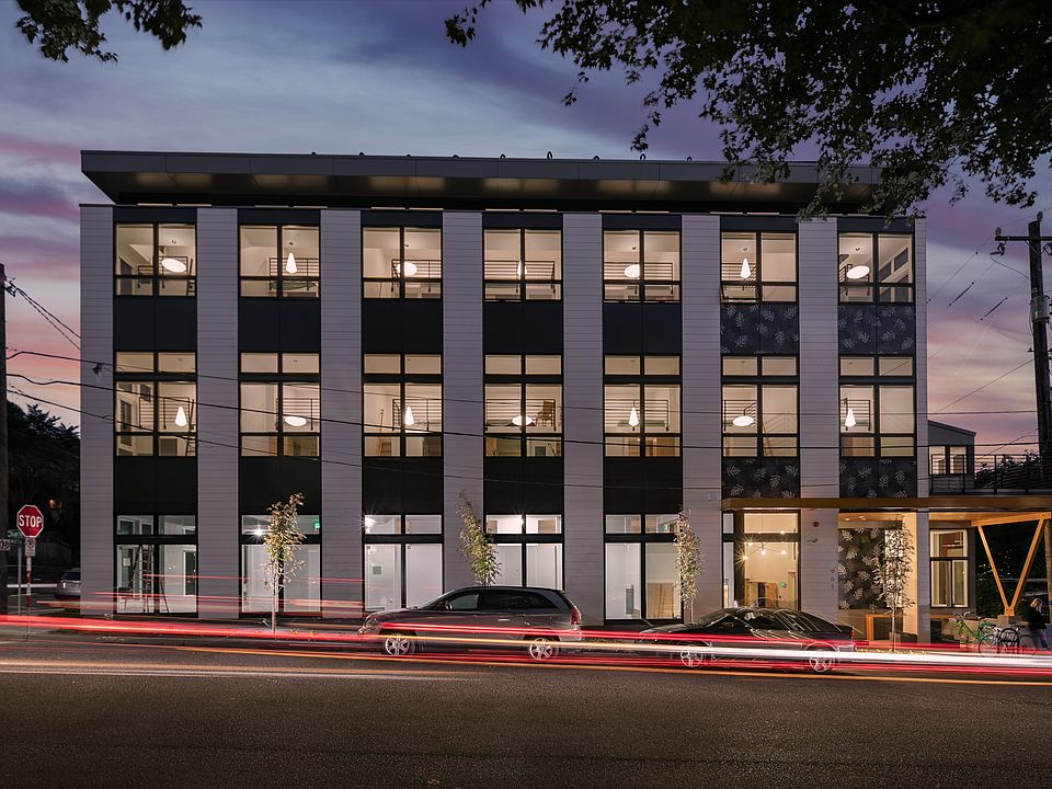 1st image of 901 Hiawatha Pl S #112d7k057