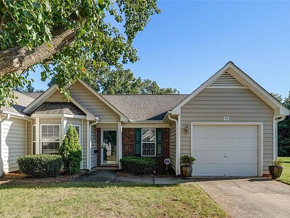 4th image of 90 Mansfield Cir