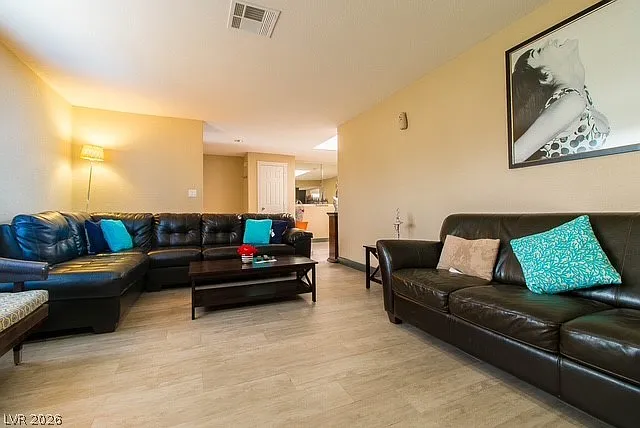 4516 Charles Ronald Ave — Photo 4
