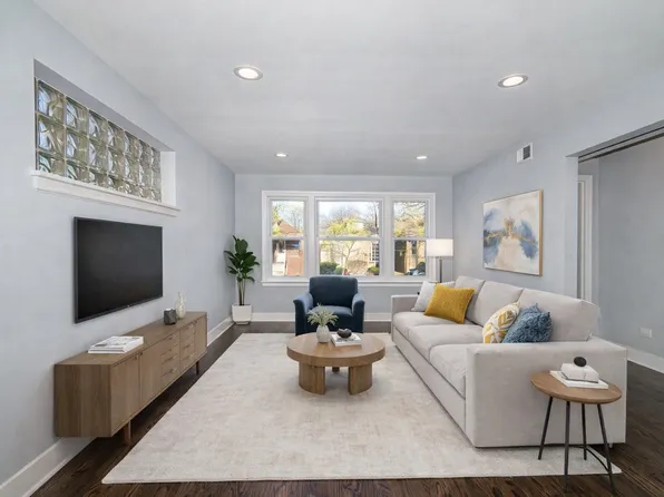 6108 N Rockwell St #2, Chicago, IL 60659