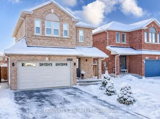 6175 Ford Rd, Mississauga, ON L5V 1X2