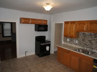 57 Governor St, Springfield, MA 01104