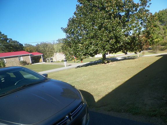 3rd image of 4212 Moss Hill Dr