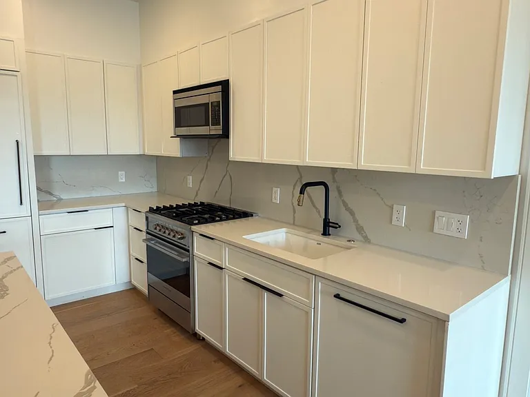 50 Leo M Birmingham Pkwy #604F — Photo 7