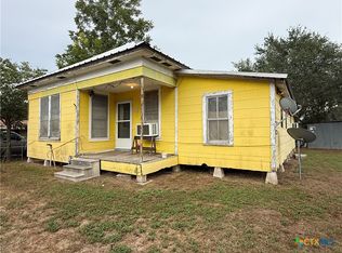 79 Johnson St, Bloomington, TX 77951