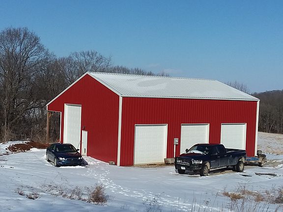 New 48x36 shop with overhang