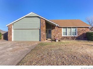 20903 E 32nd St S, Broken Arrow, OK 74014