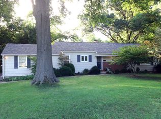 5209 W 65th Pl, Prairie Village, KS 66208